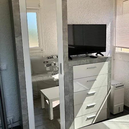 Studio La Capitane Au Port Apartment
